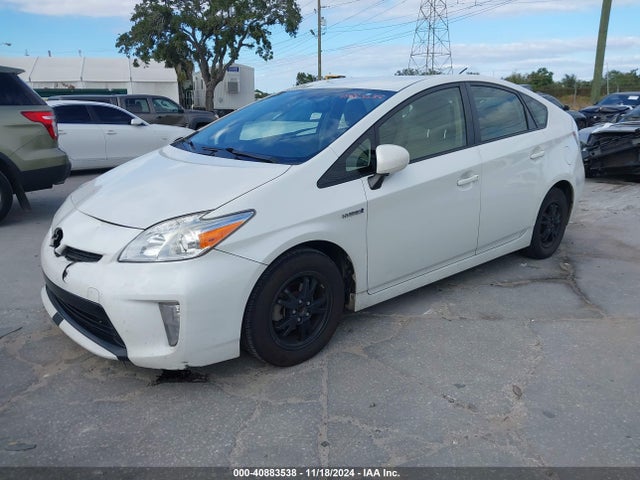 Toyota Prius Four 2015 JTDKN3DU0F1892908 Image 2