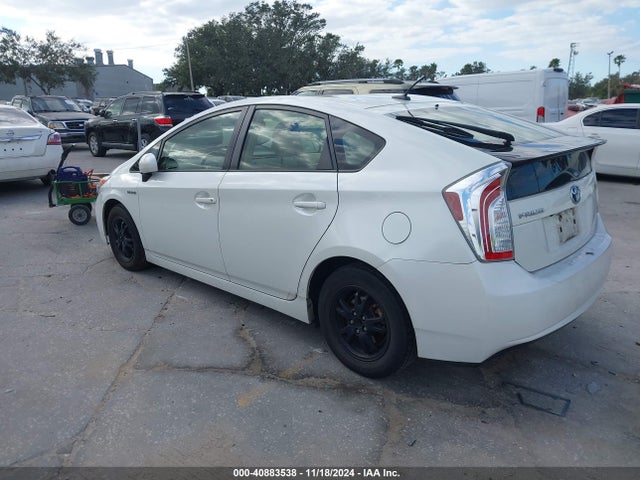 Toyota Prius Four 2015 JTDKN3DU0F1892908 Image 3