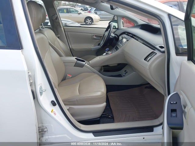 Toyota Prius Four 2015 JTDKN3DU0F1892908 Image 5
