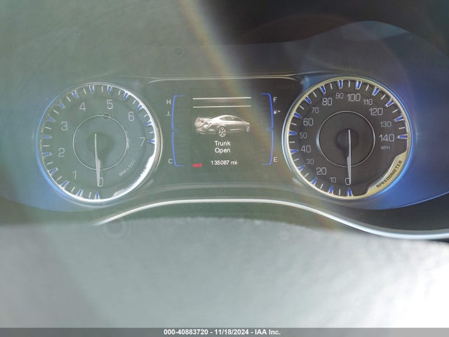 Chrysler 200 Limited 2015 1C3CCCAB0FN691102 Image 7