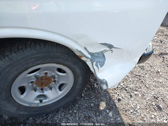 Chevrolet Express 2500 Work Van 2014 1GCWGFCA0E1198223 Image 18