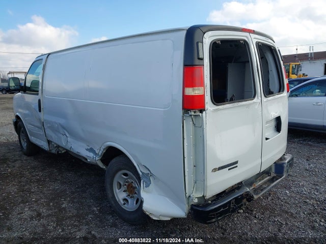Chevrolet Express 2500 Work Van 2014 1GCWGFCA0E1198223 Image 3