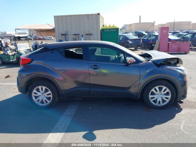 JTNKHMBX2M1097622 Toyota C-HR LE
