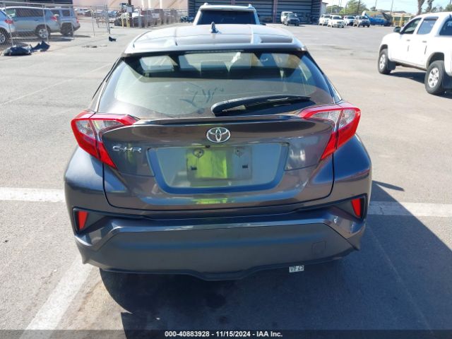 JTNKHMBX2M1097622 Toyota C-HR LE
