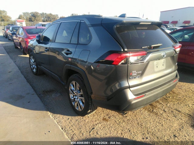 Toyota Rav4 Xle Premium 2021 2T3C1RFV1MC105246 Image 3