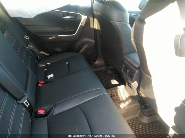 Toyota Rav4 Xle Premium 2021 2T3C1RFV1MC105246 Image 8