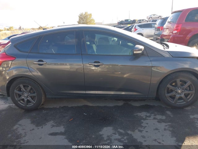 Ford FOCUS SE 2017 1FADP3K23HL231844 Image 13