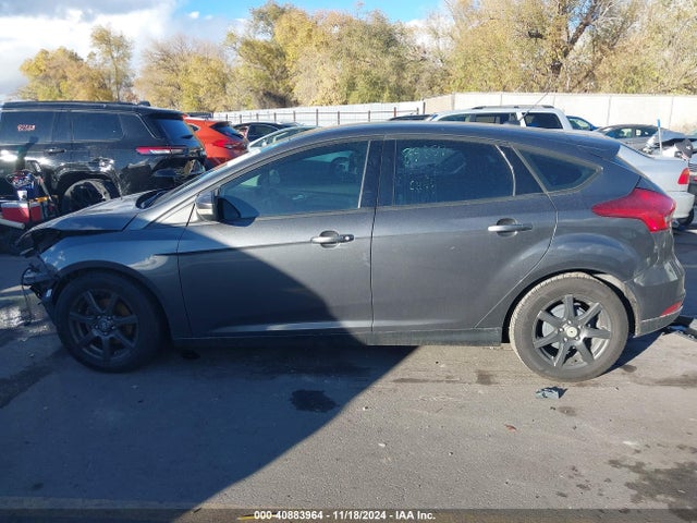 Ford FOCUS SE 2017 1FADP3K23HL231844 Image 14