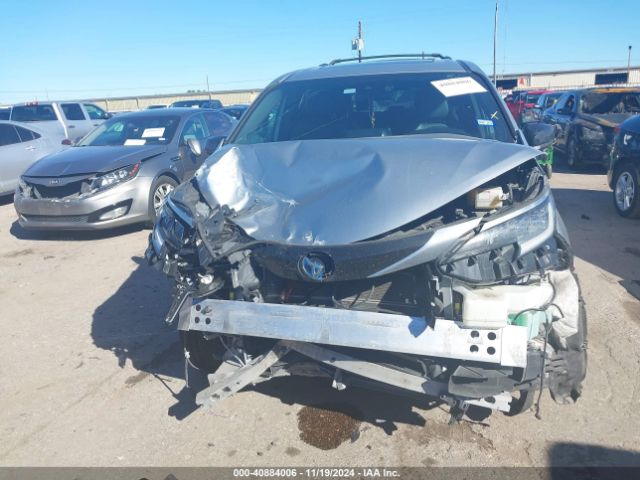5TDDRKEC4MS050568 Toyota Sienna Xse