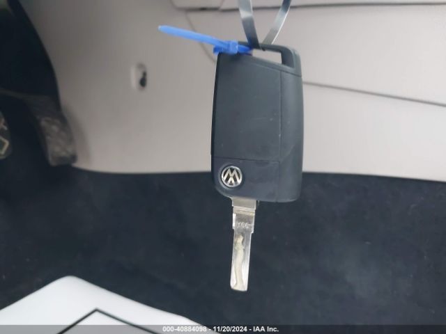 3VW117AU6HM055960 Volkswagen Golf Tsi S 4-door/tsi Wolfsburg Edition 4-door