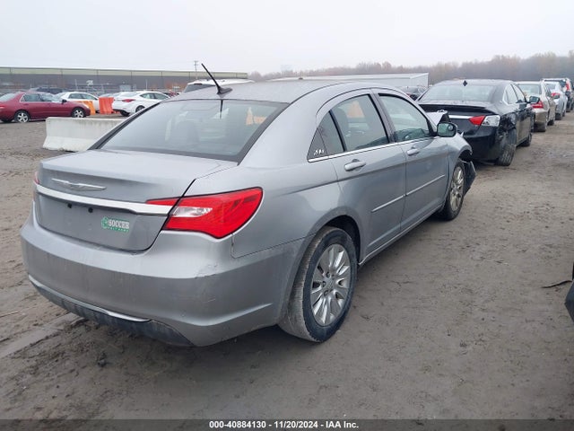 1C3CCBAB9EN238119 Chrysler 200 LX