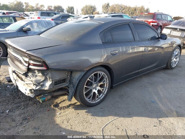 2C3CDXHG9FH844302 Dodge Charger Sxt