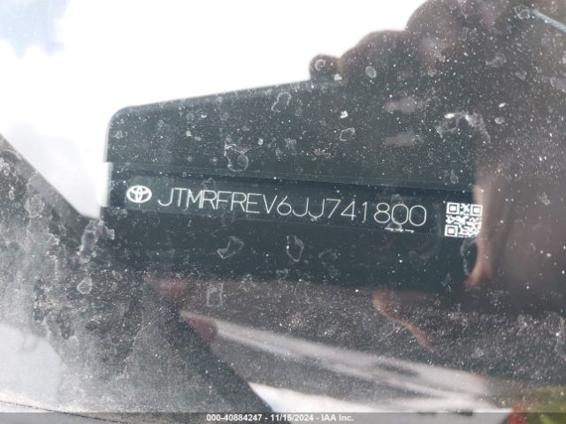 JTMRFREV6JJ741800 Toyota Rav4 Adventure/xle