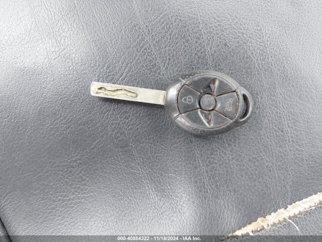 2006 MINI COOPER S WMWRH335X6TK59155 Photo 10