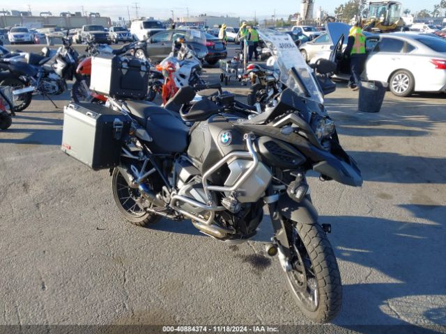2022 BMW R 1250 WB10M1303N6F37195