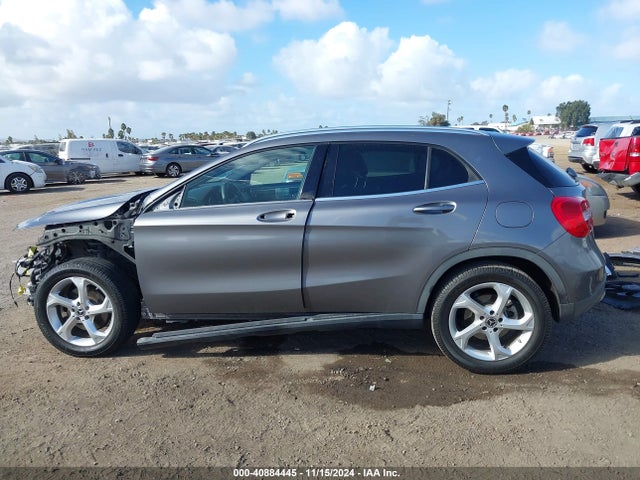 WDCTG4EB0LJ675897 Mercedes-Benz GLA 250