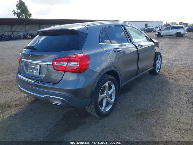 WDCTG4EB0LJ675897 Mercedes-Benz GLA 250