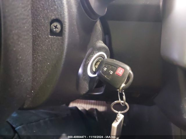5TDBZRFH8KS740959 Toyota Highlander Le