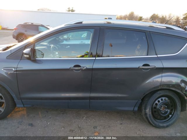 1FMCU9J9XGUB85935 Ford Escape Titanium