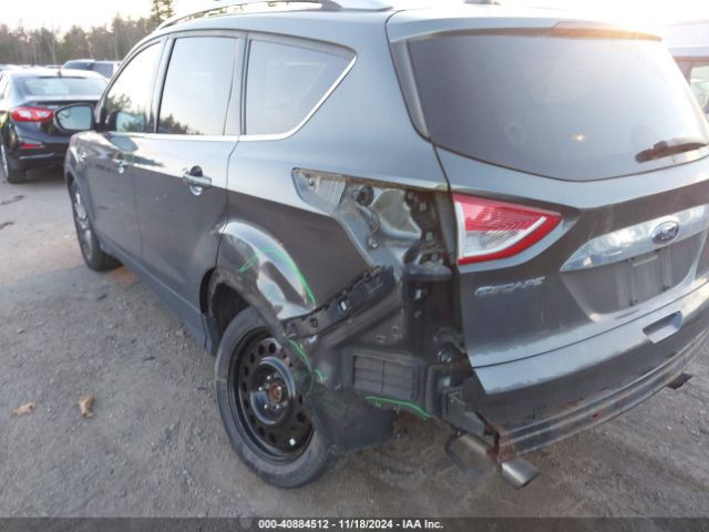 1FMCU9J9XGUB85935 Ford Escape Titanium