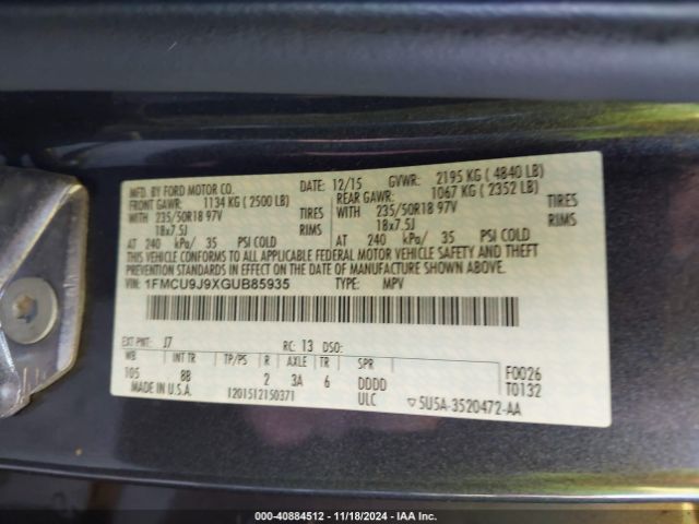 1FMCU9J9XGUB85935 Ford Escape Titanium
