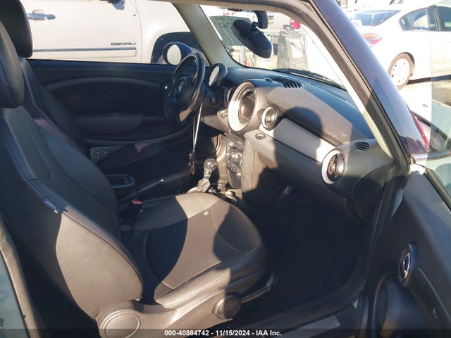 2012 MINI COOPER WMWSU3C51CT256749 Photo 4