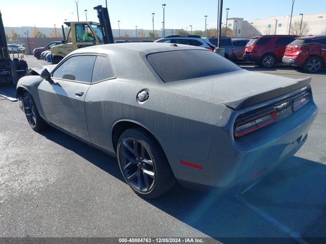 2C3CDZAG7KH670097 Dodge Challenger Sxt