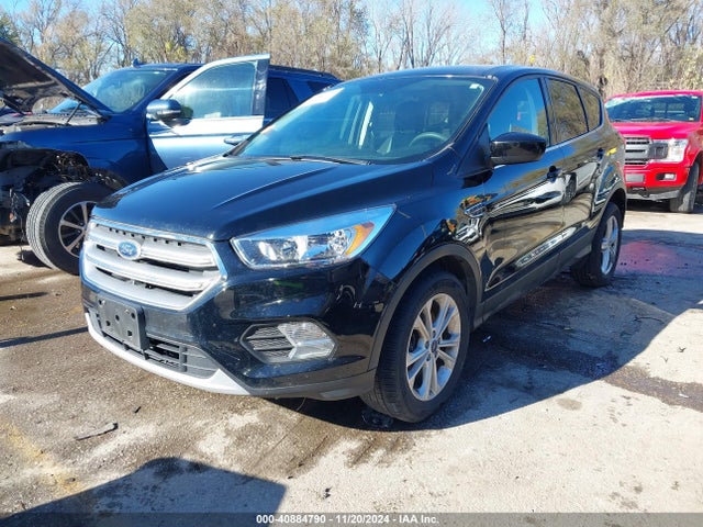 Ford ESCAPE SE 2017 1FMCU0G90HUE15826 Image 2