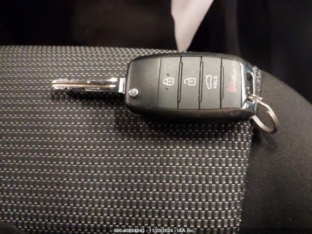 3KPFK4A75HE048345 KIA FORTE LX