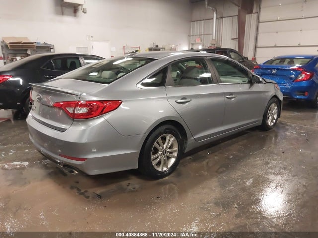 Hyundai SONATA SE 2017 5NPE24AF8HH438533 Image 4