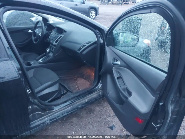 Ford FOCUS SE 2014 1FADP3F2XEL389717 Image 5