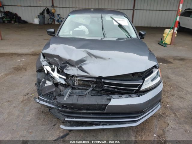 3VW167AJ4GM281694 Volkswagen Jetta 1.4t S