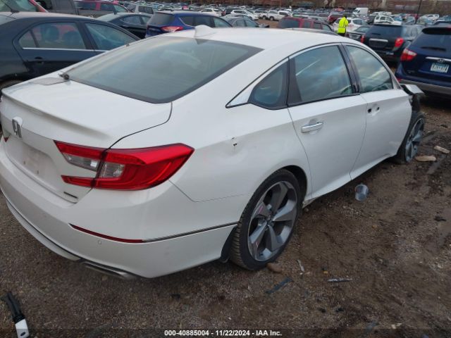 1HGCV1F99JA802814 Honda Accord Touring