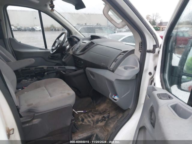 1FTYE1YM8HKA33958 Ford Transit-150