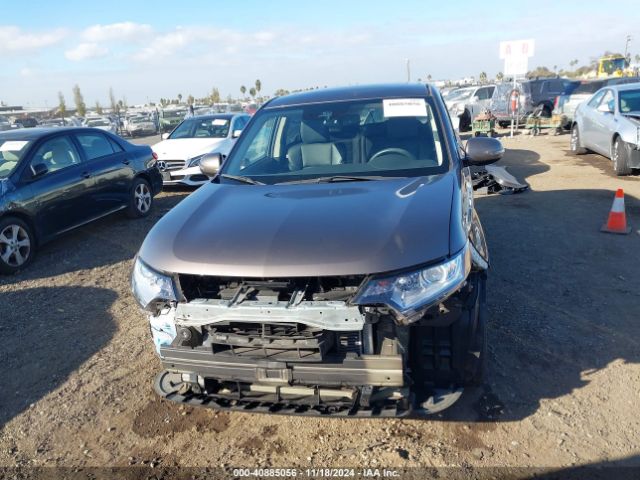 JA4AD3A30LZ011075 Mitsubishi Outlander Se 2.4