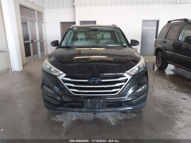 KM8J3CA41HU463716 Hyundai Tucson Se Plus