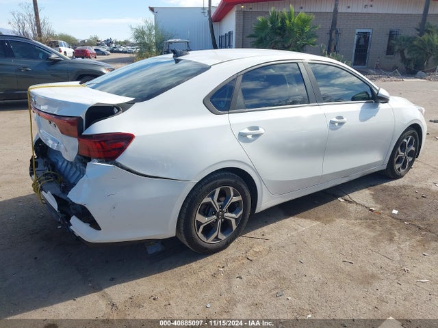 3KPF24AD3LE185007 KIA Forte Lxs