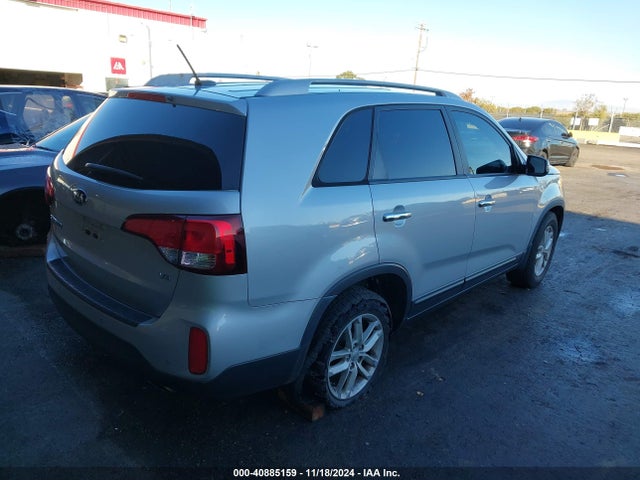 KIA Sorento Lx V6 2015 5XYKT4A74FG598695 Image 4