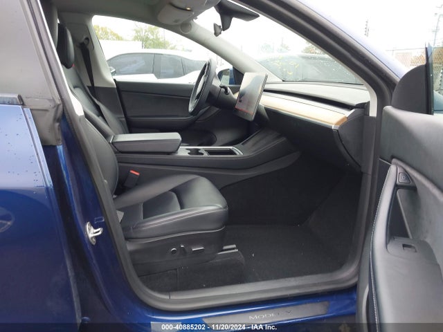 2021 TESLA MODEL Y 5YJYGDEE7MF185570 Photo 4