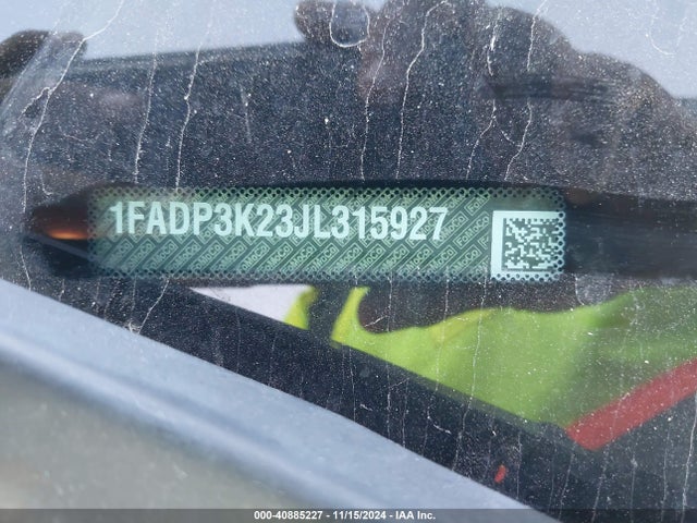Ford FOCUS SE 2018 1FADP3K23JL315927 Image 9