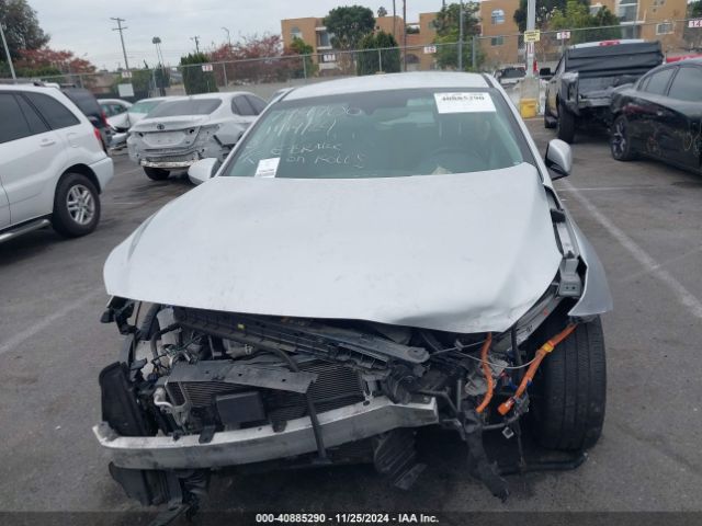 KMHC75LDXKU105561 Hyundai Ioniq Plug-in Hybrid Limited