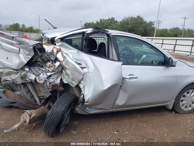 Nissan 2015 2015 3N1CN7AP4FL896255 Image 12