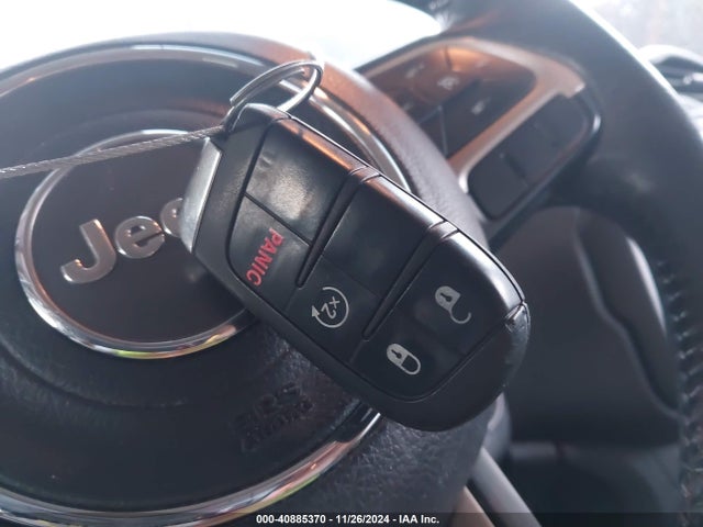 Jeep Renegade Latitude 2016 ZACCJABTXGPD34001 Image 11
