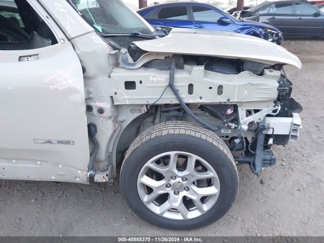 Jeep Renegade Latitude 2016 ZACCJABTXGPD34001 Image 18
