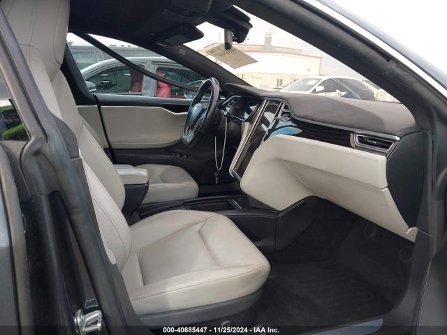 2016 TESLA MODEL S 5YJSA1E18GF148700 Photo 4