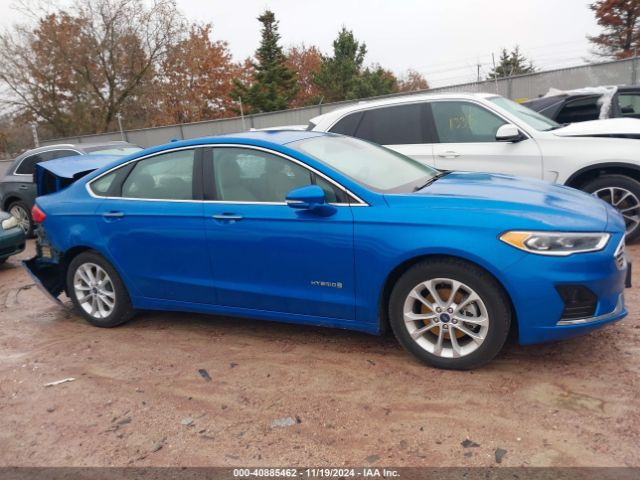 3FA6P0MU3KR257942 Ford Fusion Hybrid Sel