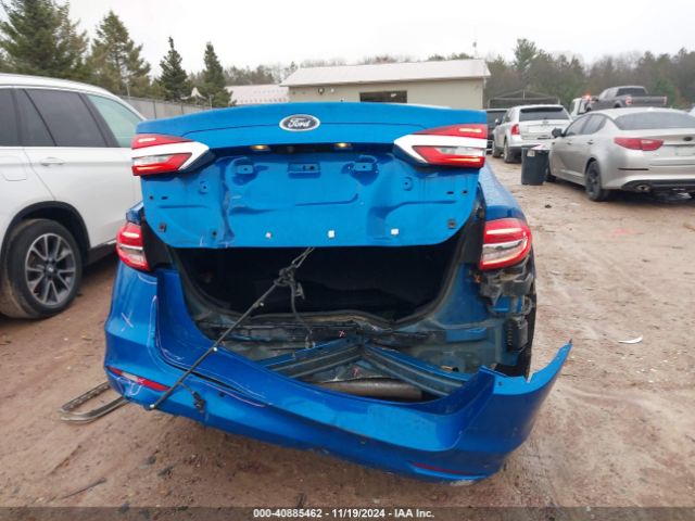 3FA6P0MU3KR257942 Ford Fusion Hybrid Sel