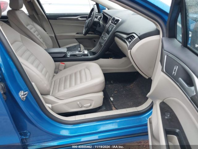 3FA6P0MU3KR257942 Ford Fusion Hybrid Sel