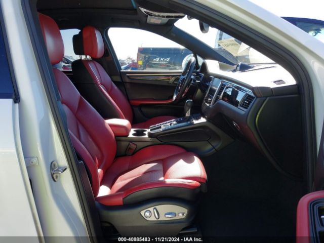 WP1AA2A59JLB21910 Porsche Macan Sport Edition