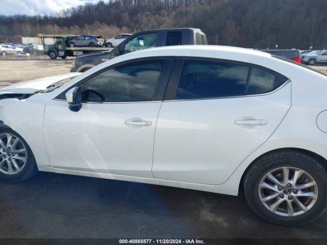 3MZBN1U78HM115586 Mazda Mazda3 Sport